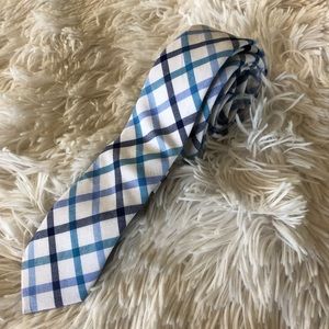 • Mens Skinny Necktie •